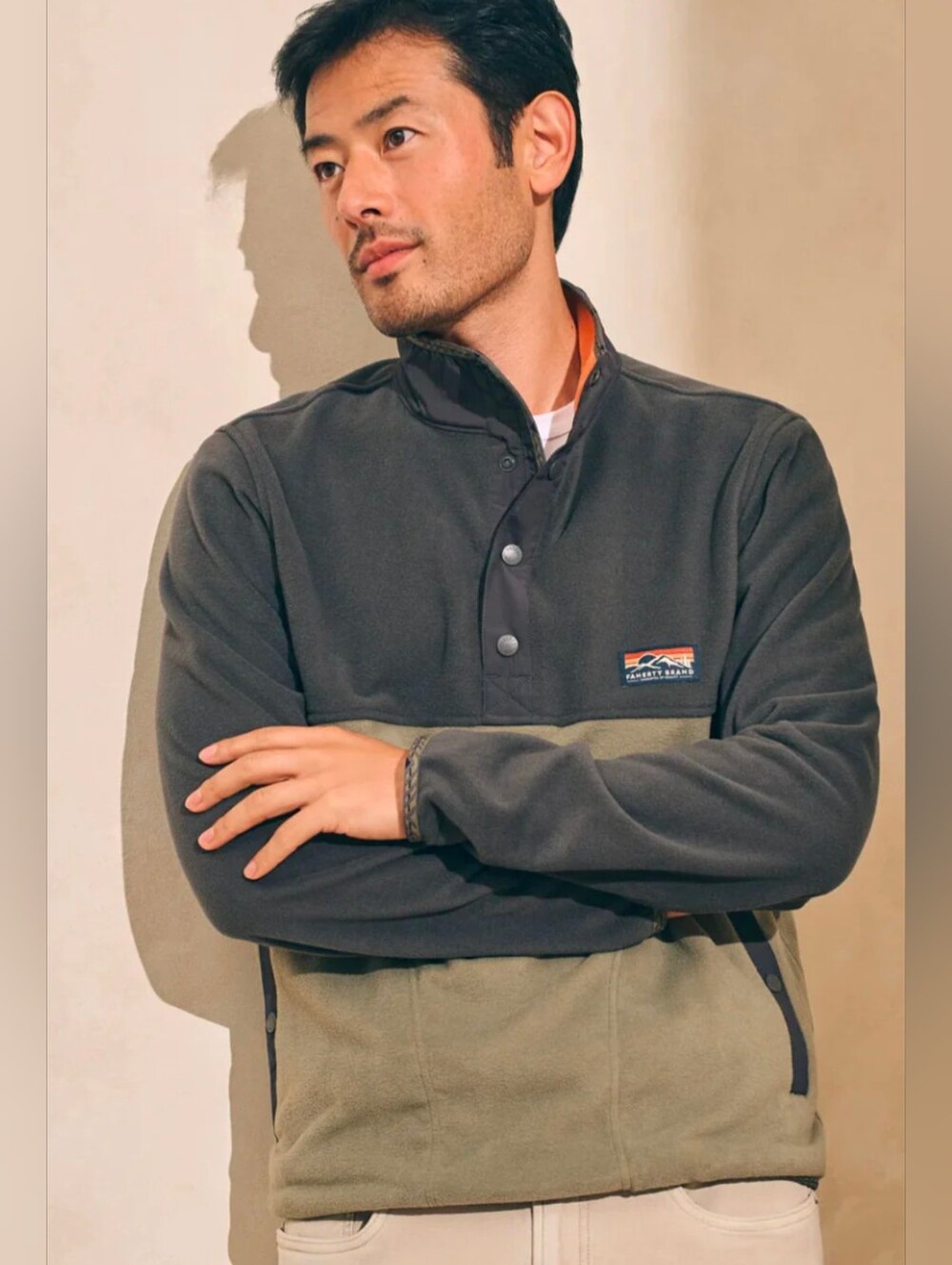 Faherty Low Pile Fleece Popover Jacket Size Medium in Faded Black Light Pine